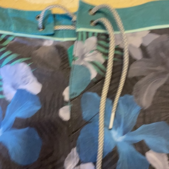 O’Neill swim board shorts size 30 - Picture 3 of 6